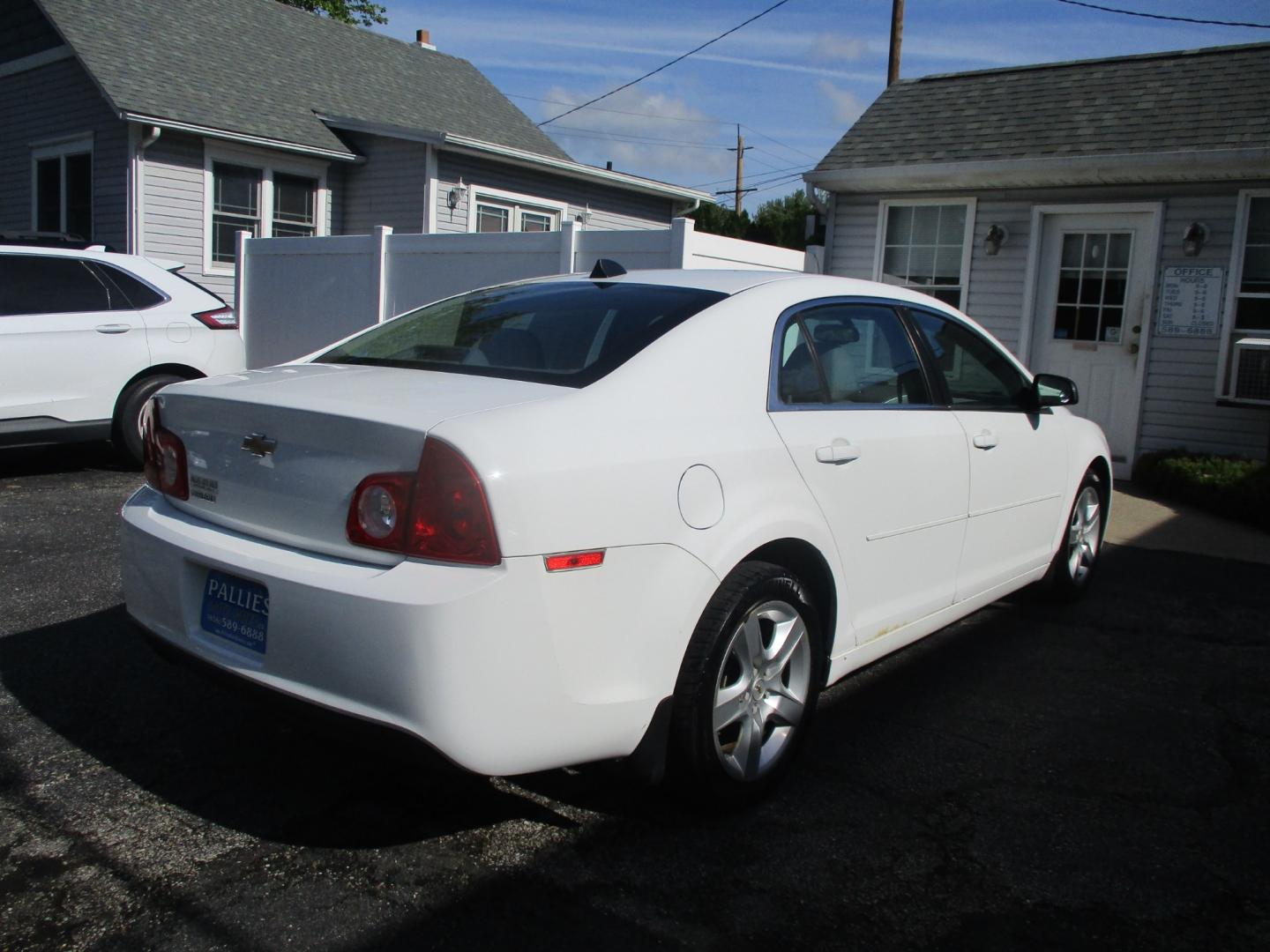 2012 WHITE Chevrolet Malibu (1G1ZB5E08CF) , AUTOMATIC transmission, located at 540a Delsea Drive, Sewell, NJ, 08080, (856) 589-6888, 39.752560, -75.111206 - Photo#6